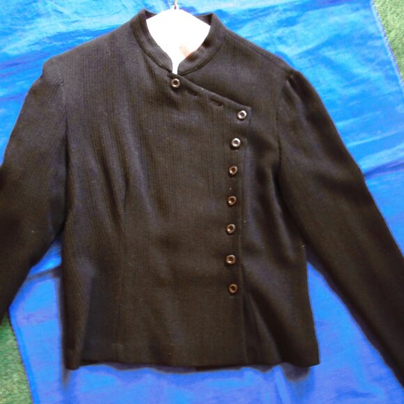 WOMEN'S BLACK TOP-BUTTONS ON THE SIDE-et VOUS-MEDIUM - Picture 9 of 12